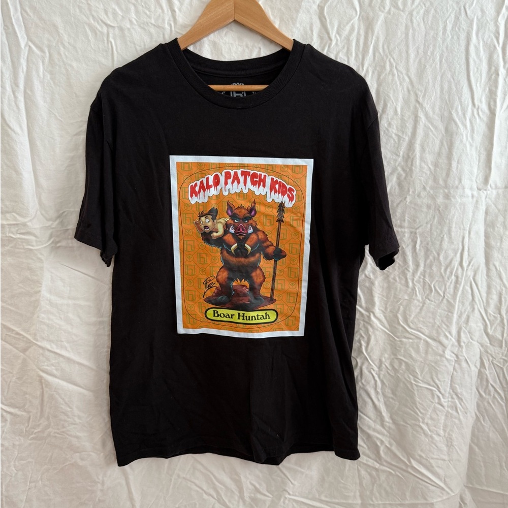 Homegrown Hawaii Graphic T-Shirt with Boar Huntah Design